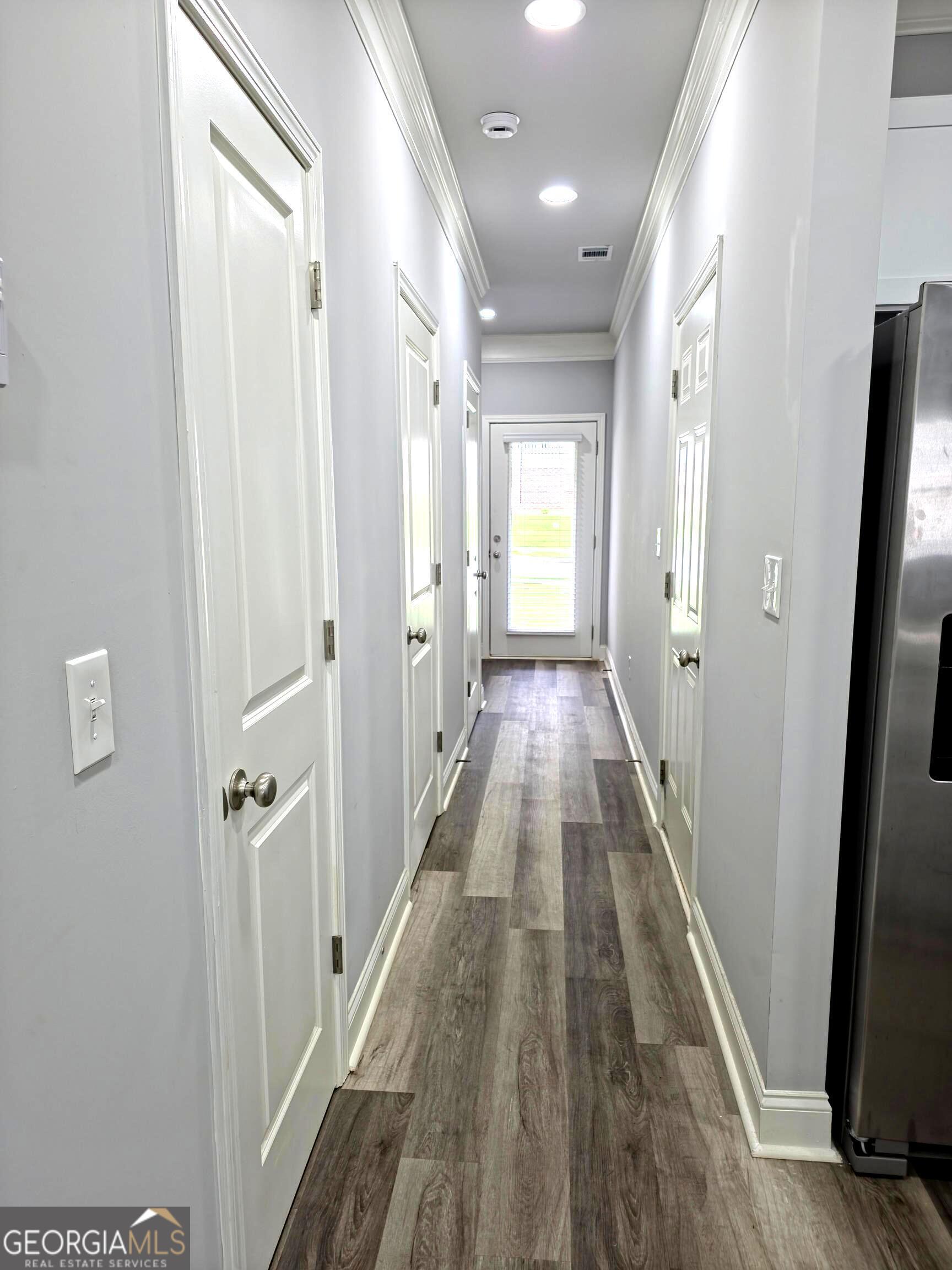 430 Village Creek Drive # B Property Photo 8