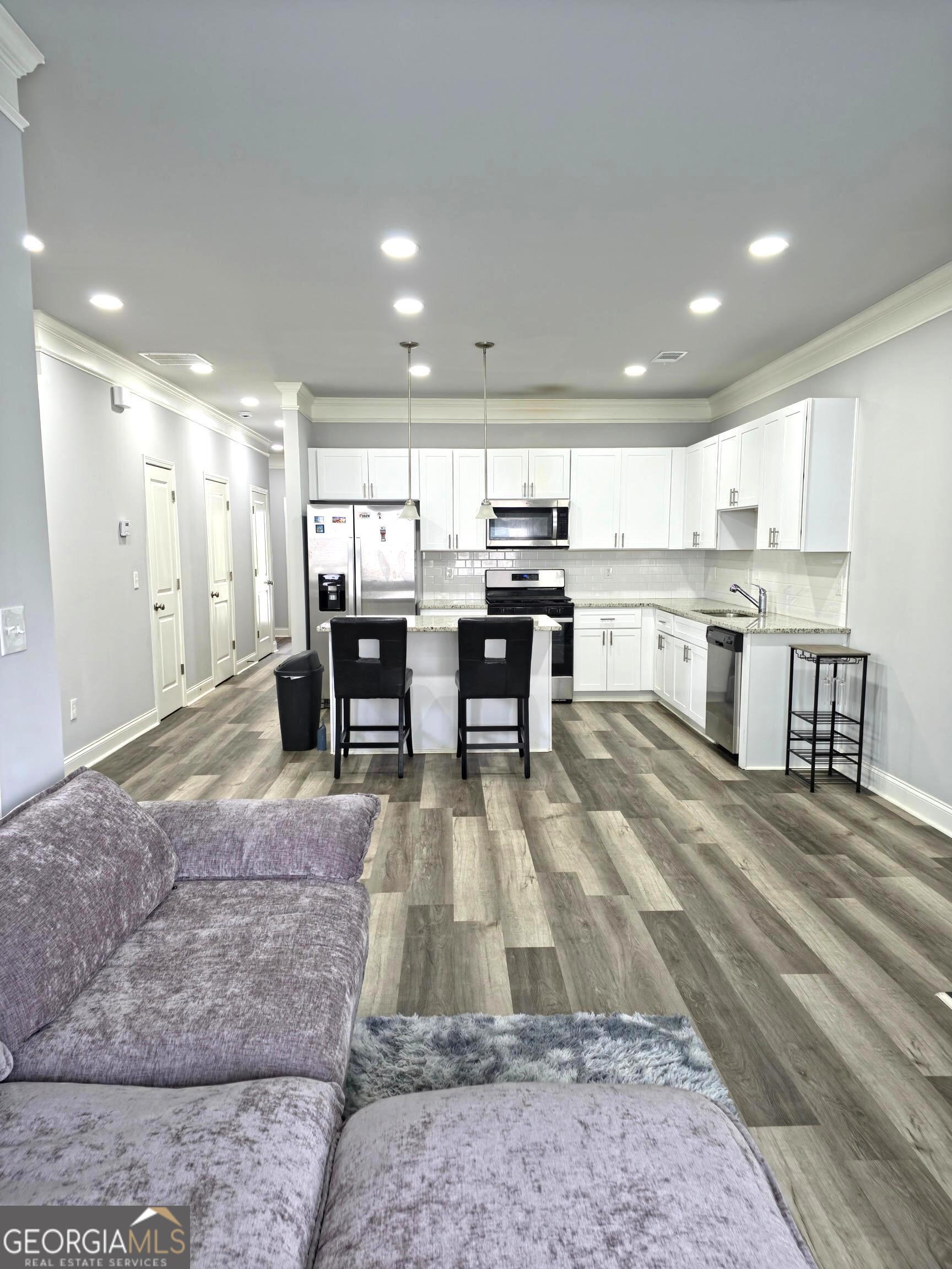430 Village Creek Drive # B Property Photo 10