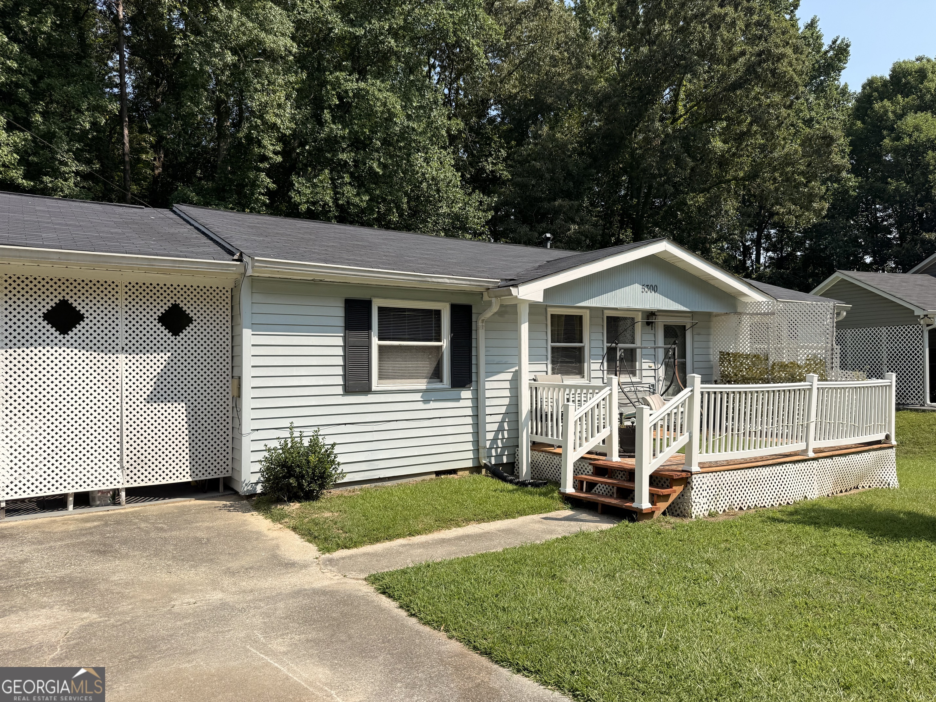 5300 Cedar Rock Drive Property Photo 1