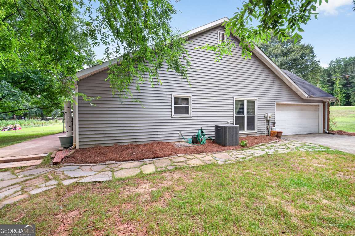 841 Highway 82 Property Photo 39