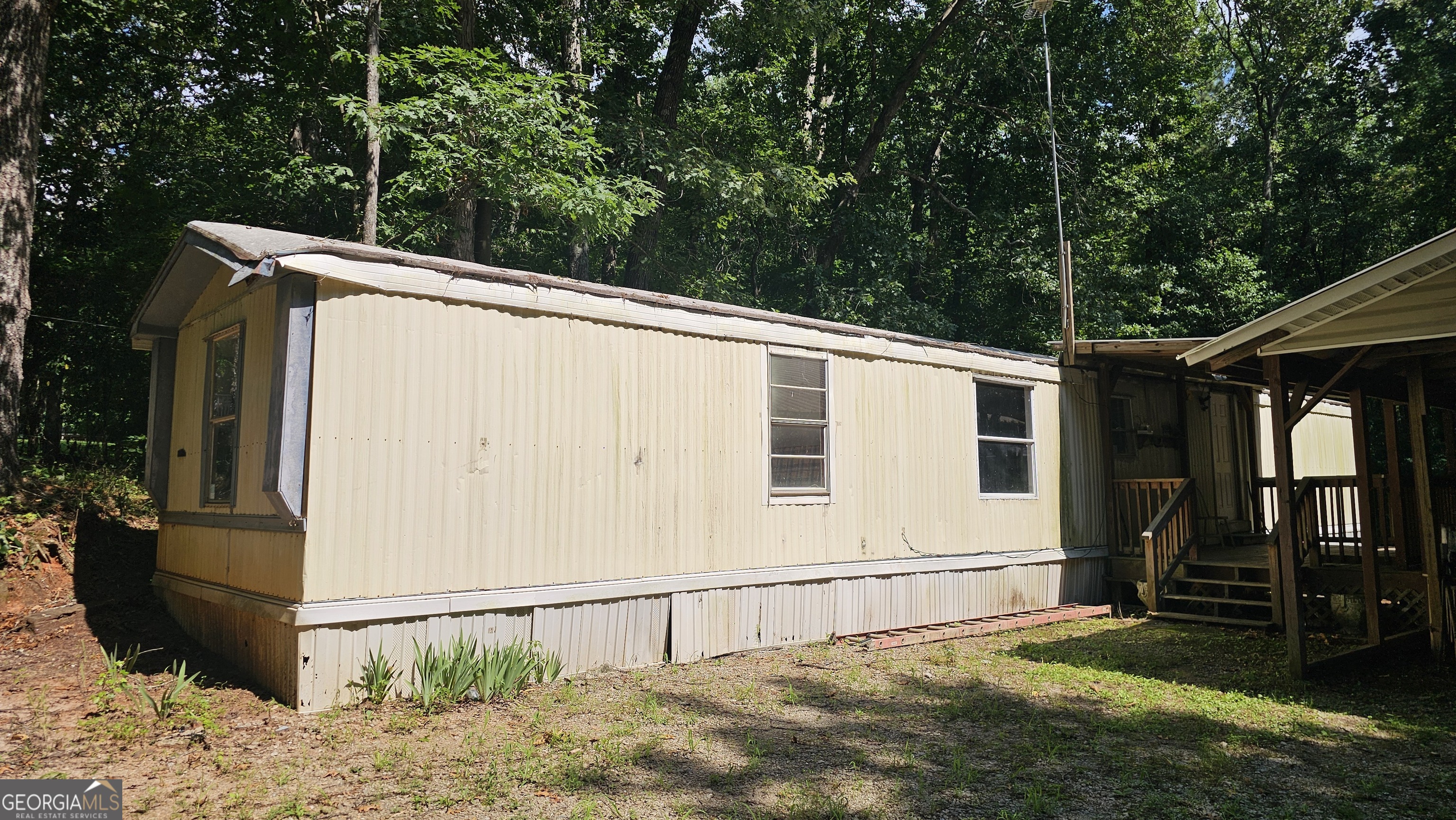 132 Windom Drive Property Photo 3