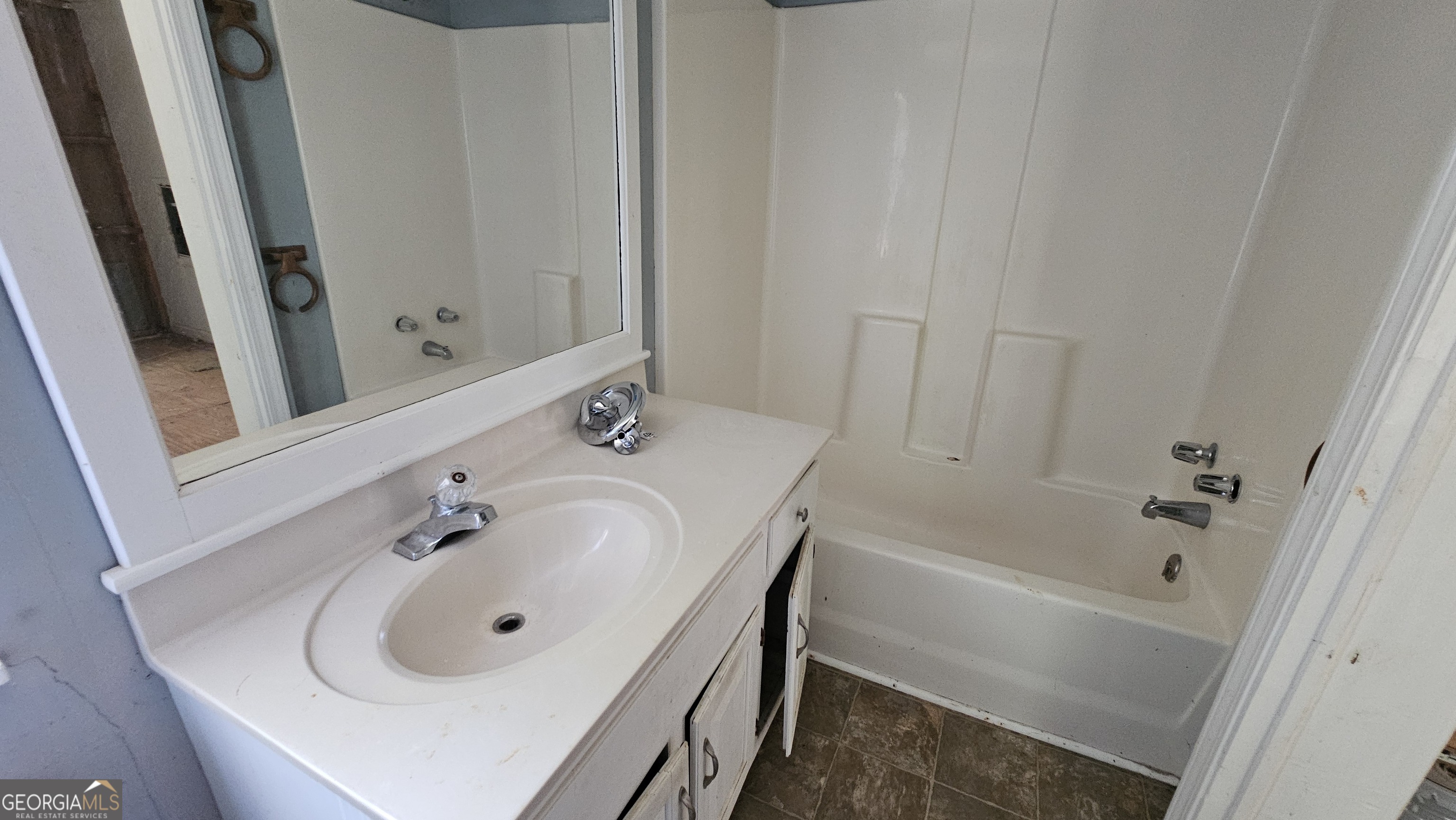 132 Windom Drive Property Photo 14