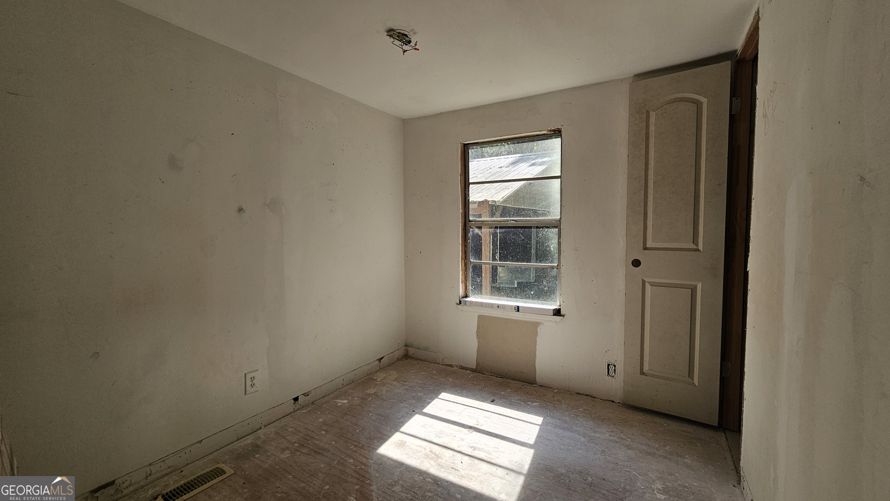 132 Windom Drive Property Photo 15