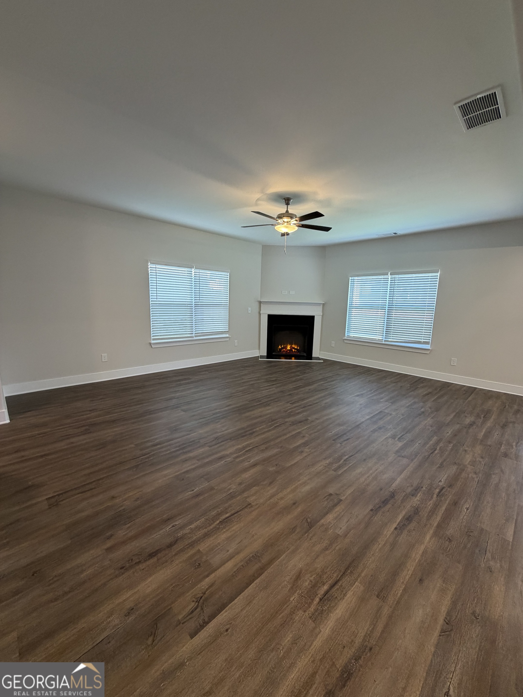 11145 Cornerstone Way Property Photo 4