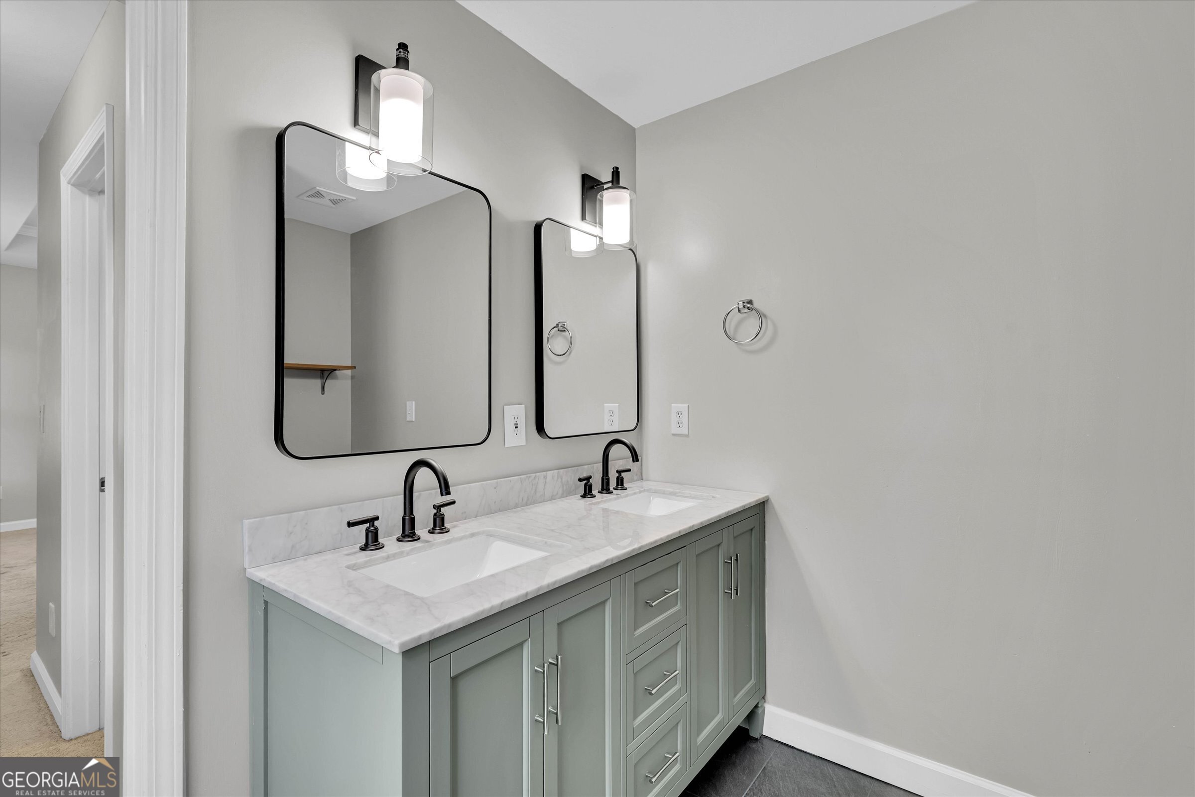 1470 Woodbine Avenue Se Property Photo 10