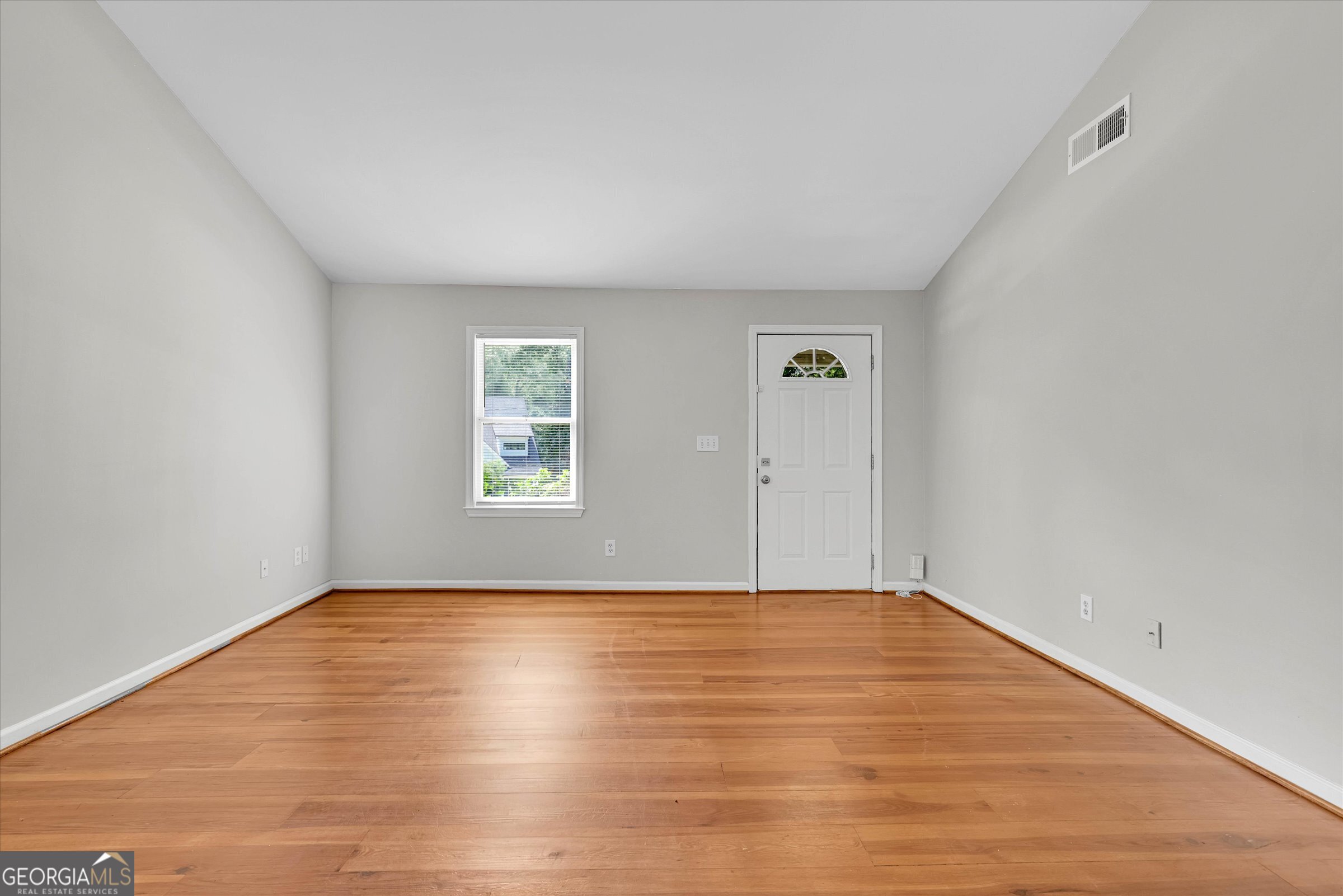 1470 Woodbine Avenue Se Property Photo 20