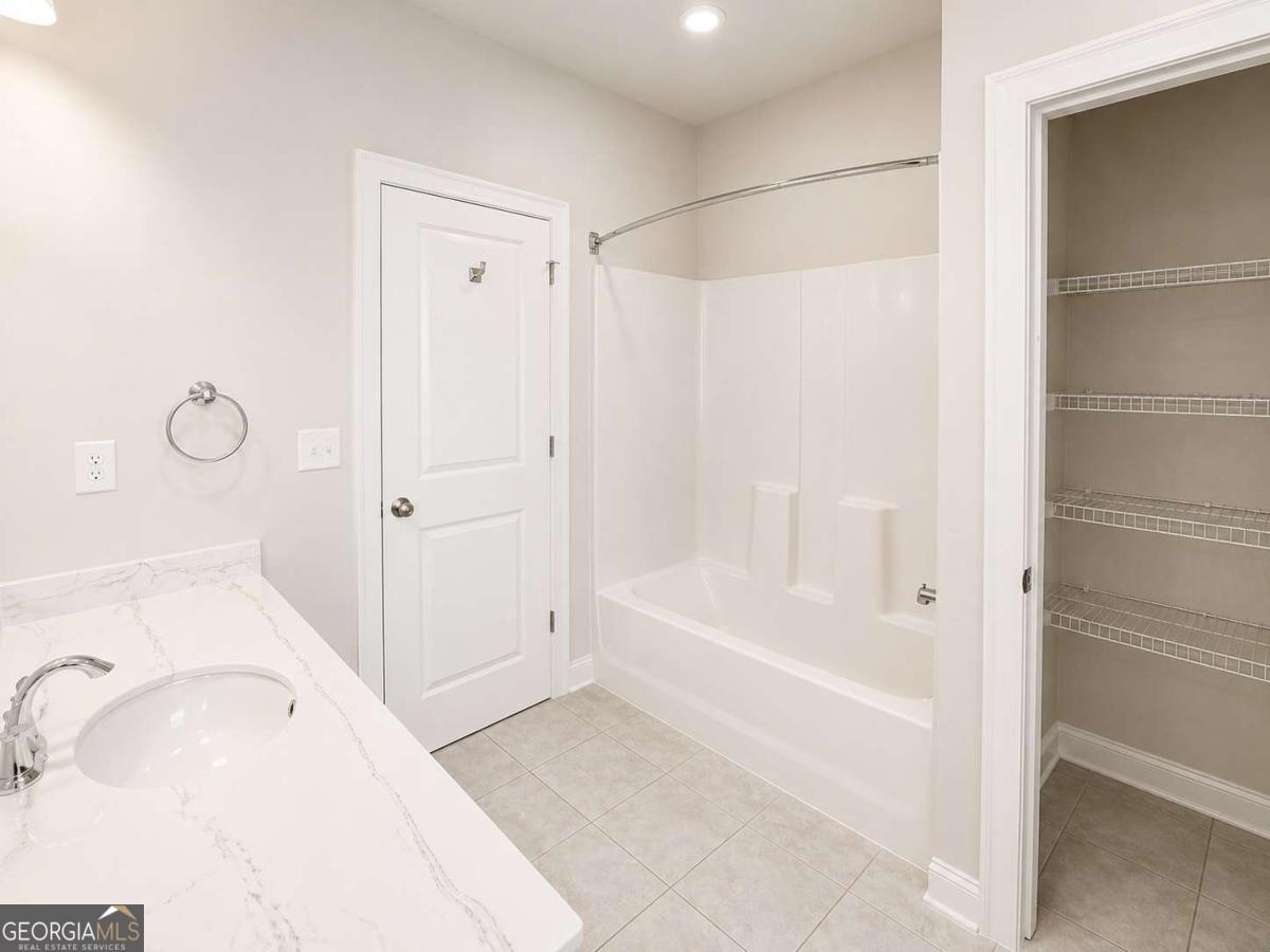 1099 Hibiscus Way Sw Property Photo 15
