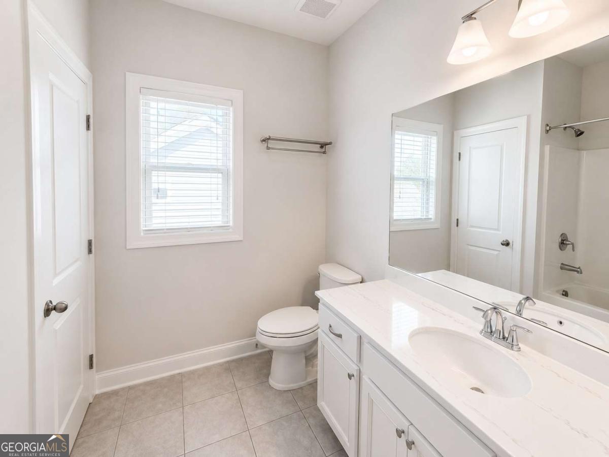 1099 Hibiscus Way Sw Property Photo 17