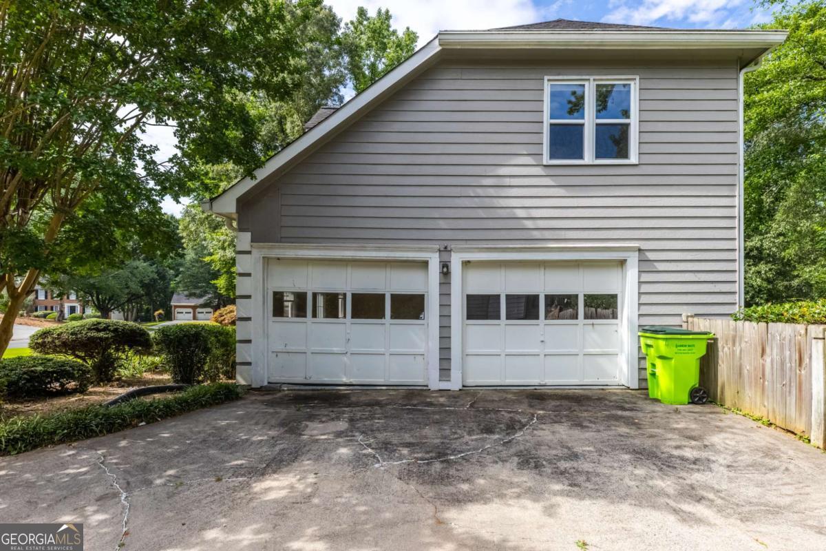 1397 Wynford Gate Sw Property Photo 4