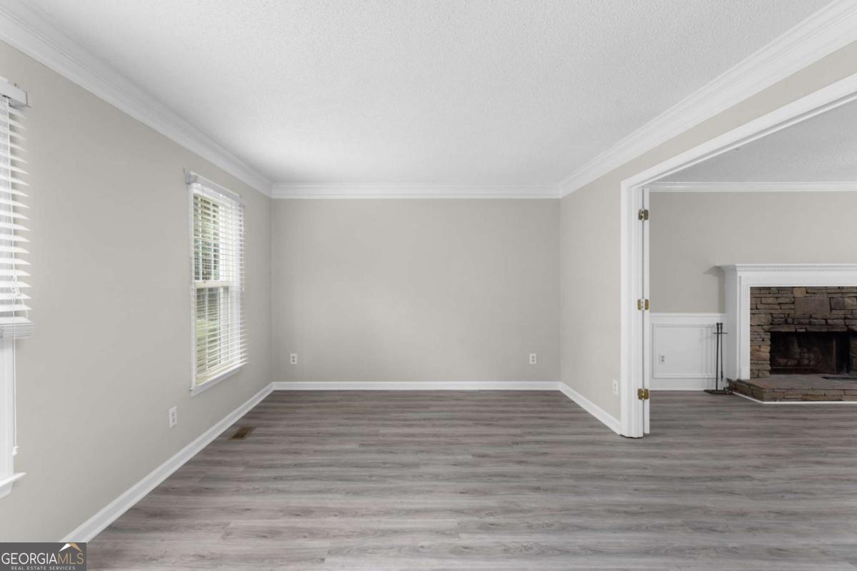 1397 Wynford Gate Sw Property Photo 10