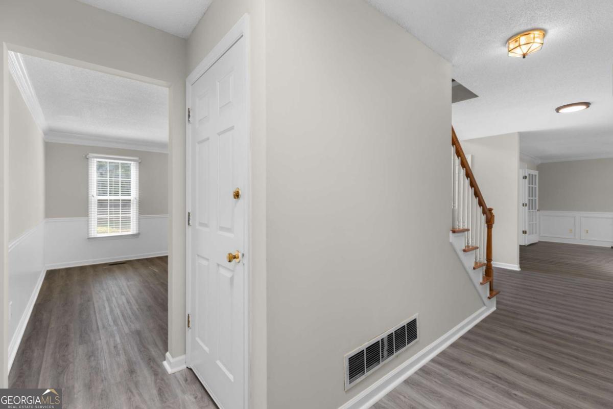1397 Wynford Gate Sw Property Photo 26