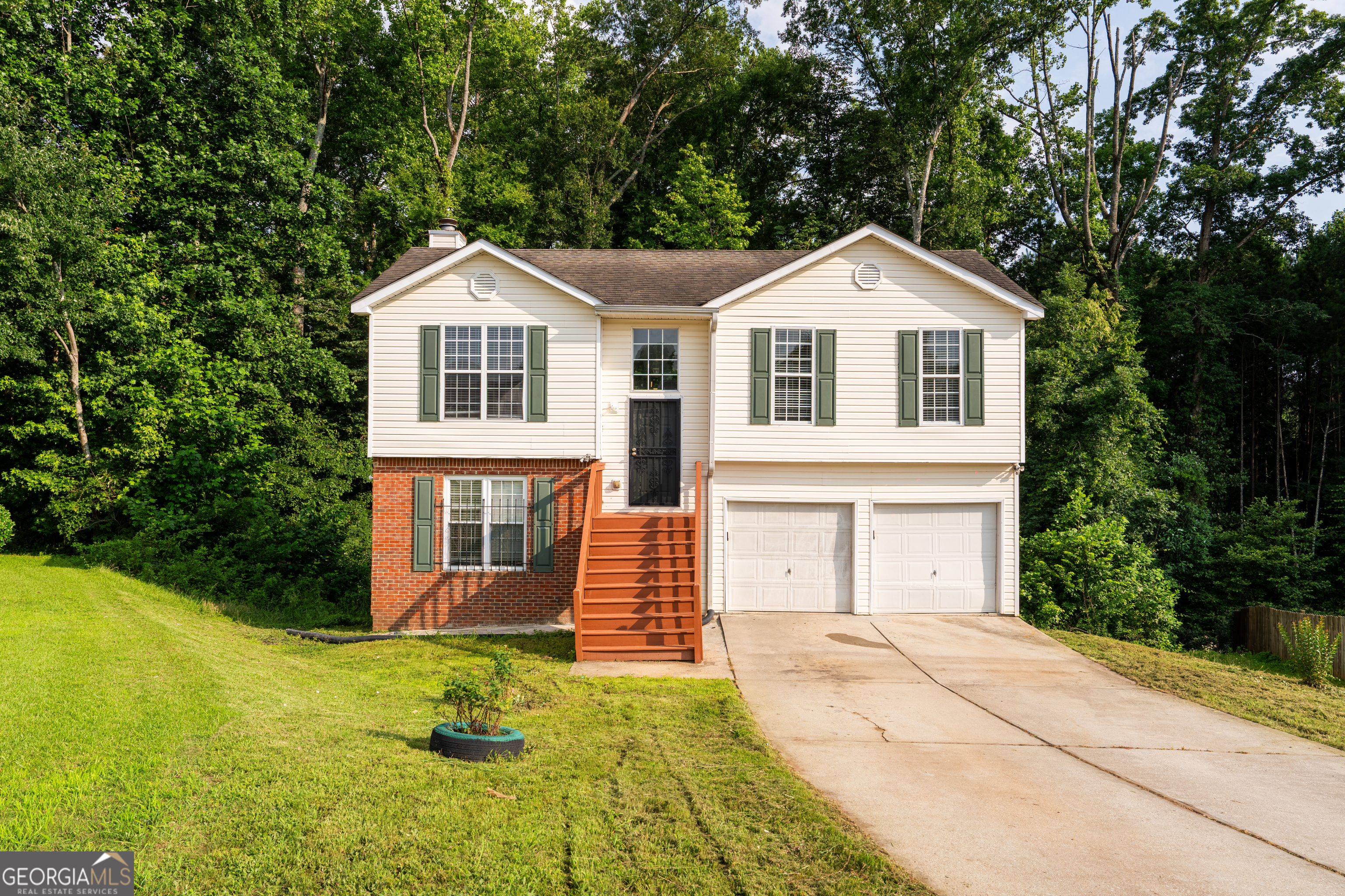 561 Sirocco Court Property Photo 1