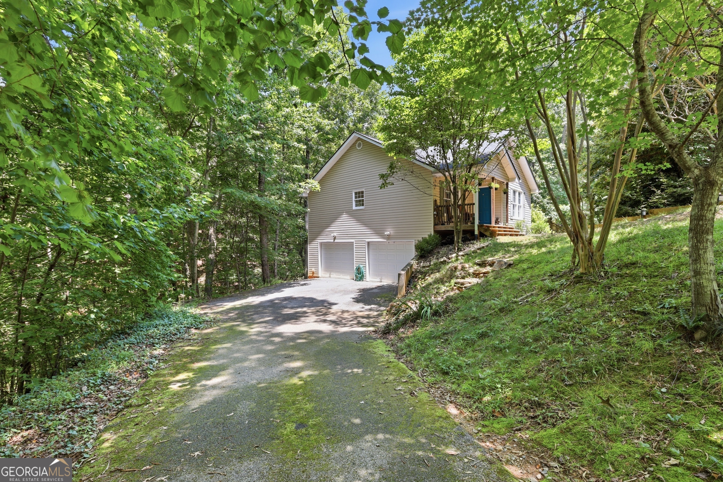 61 Majestic Oak Drive Property Photo 4