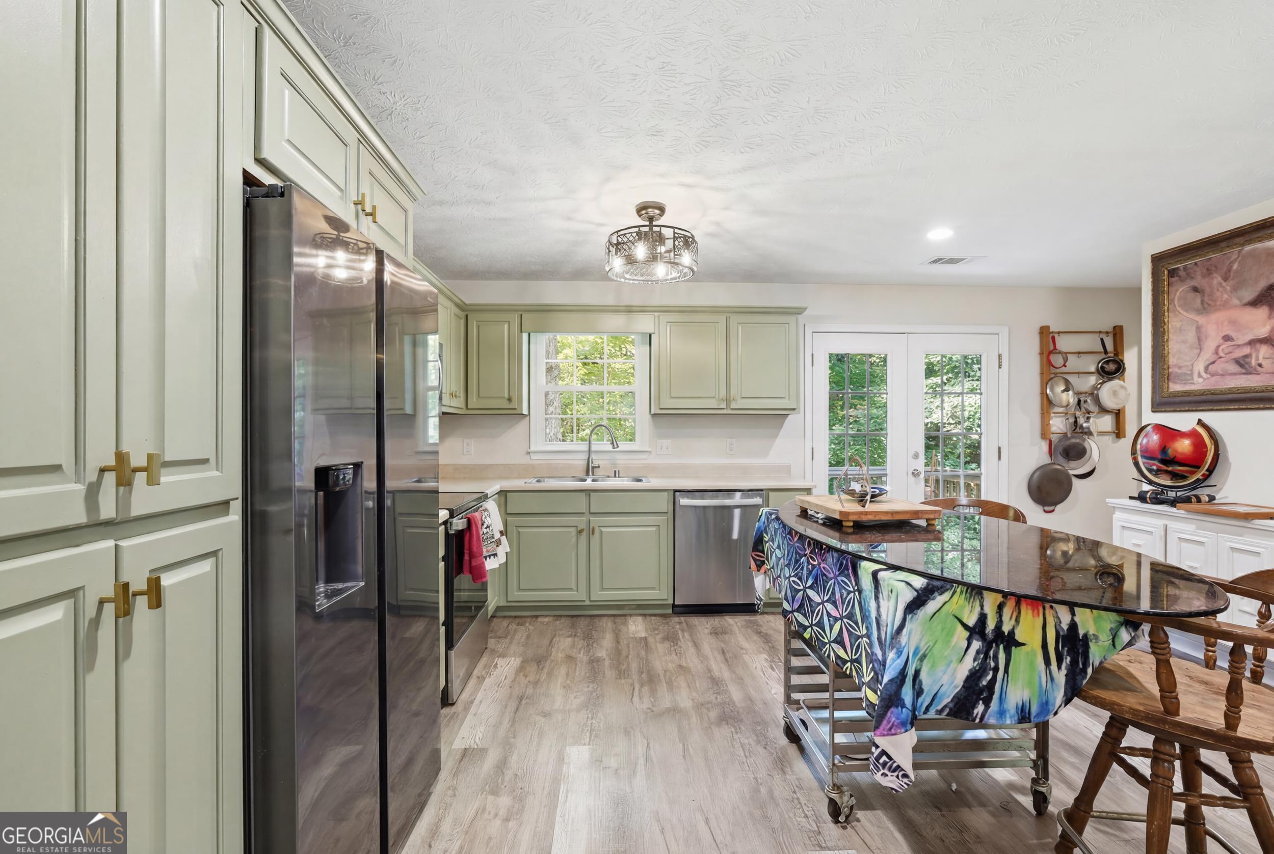 61 Majestic Oak Drive Property Photo 10