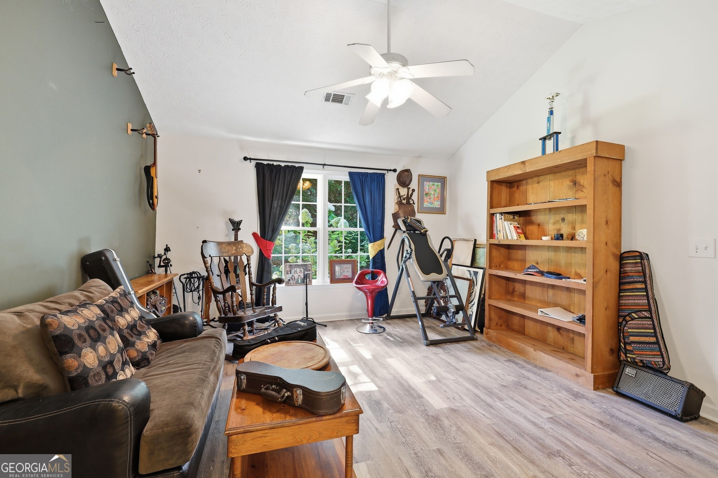 61 Majestic Oak Drive Property Photo 15
