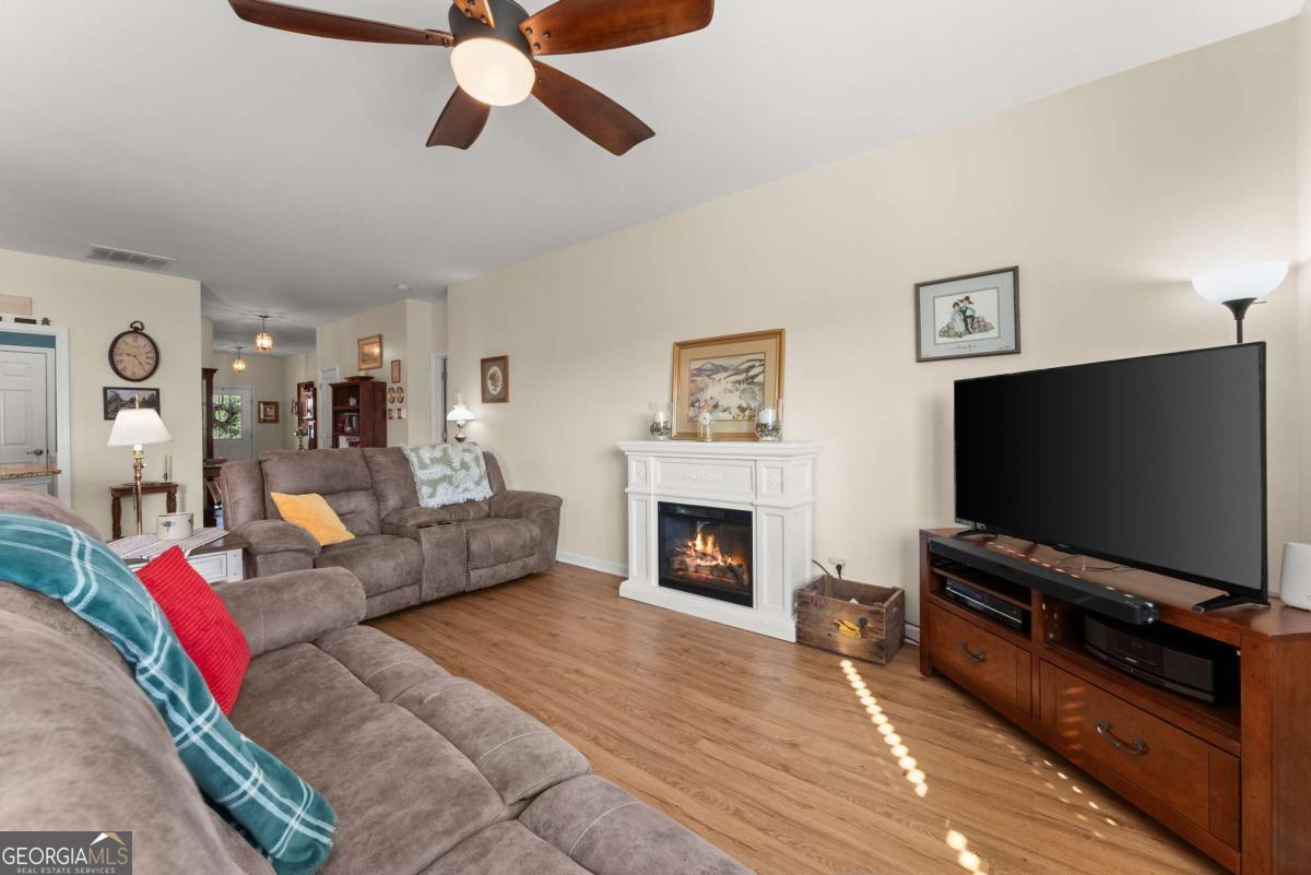 740 Independence Avenue Property Photo 18