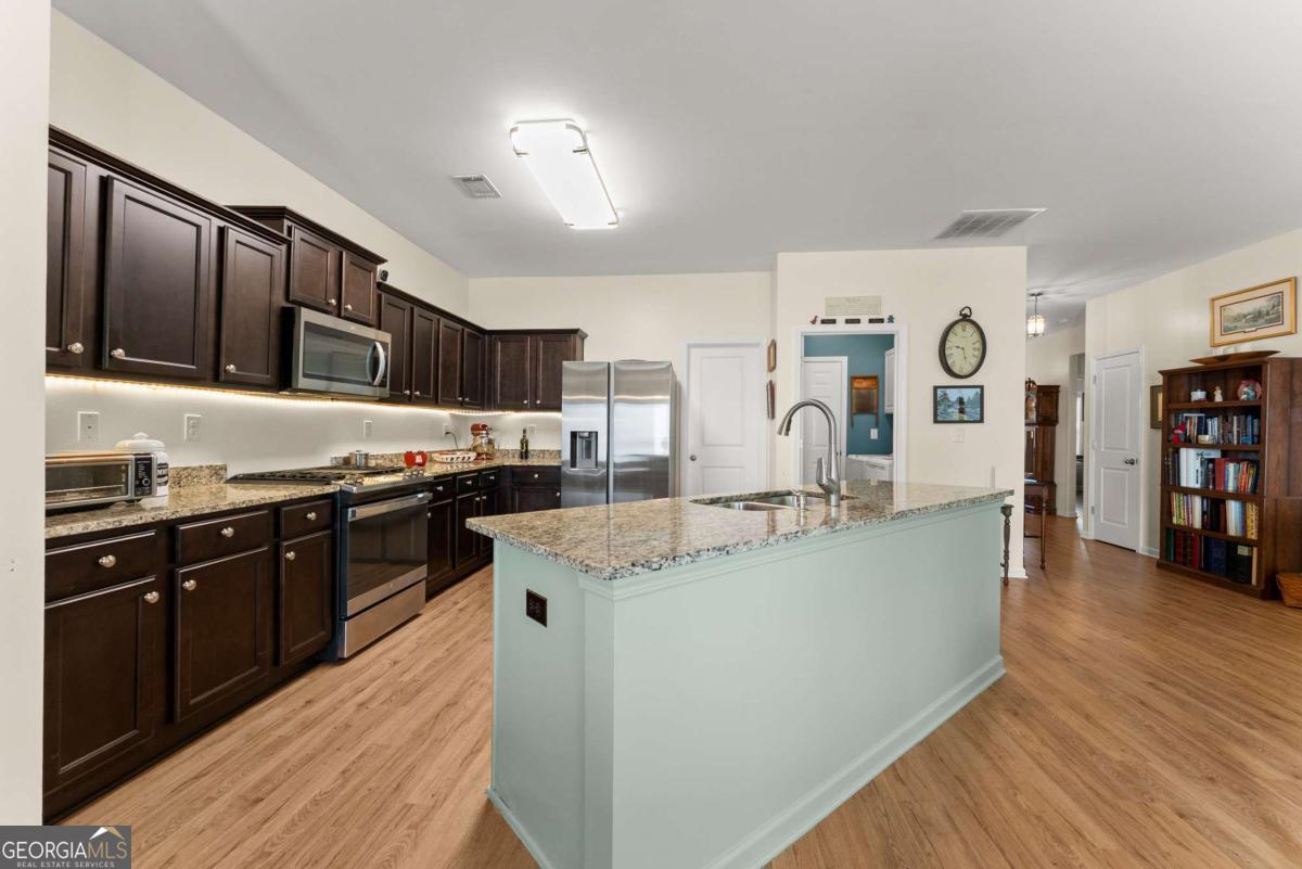 740 Independence Avenue Property Photo 22