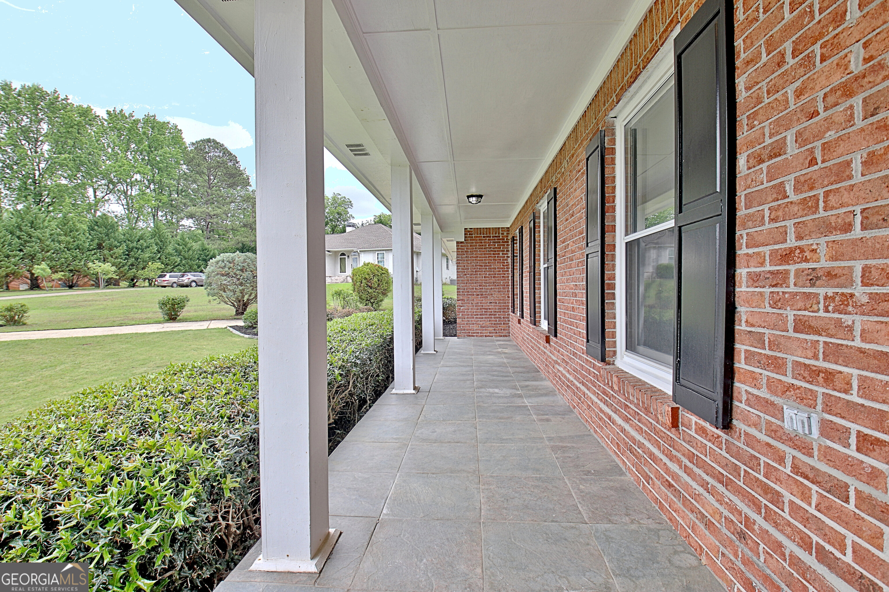 105 Walden Way Property Photo 10