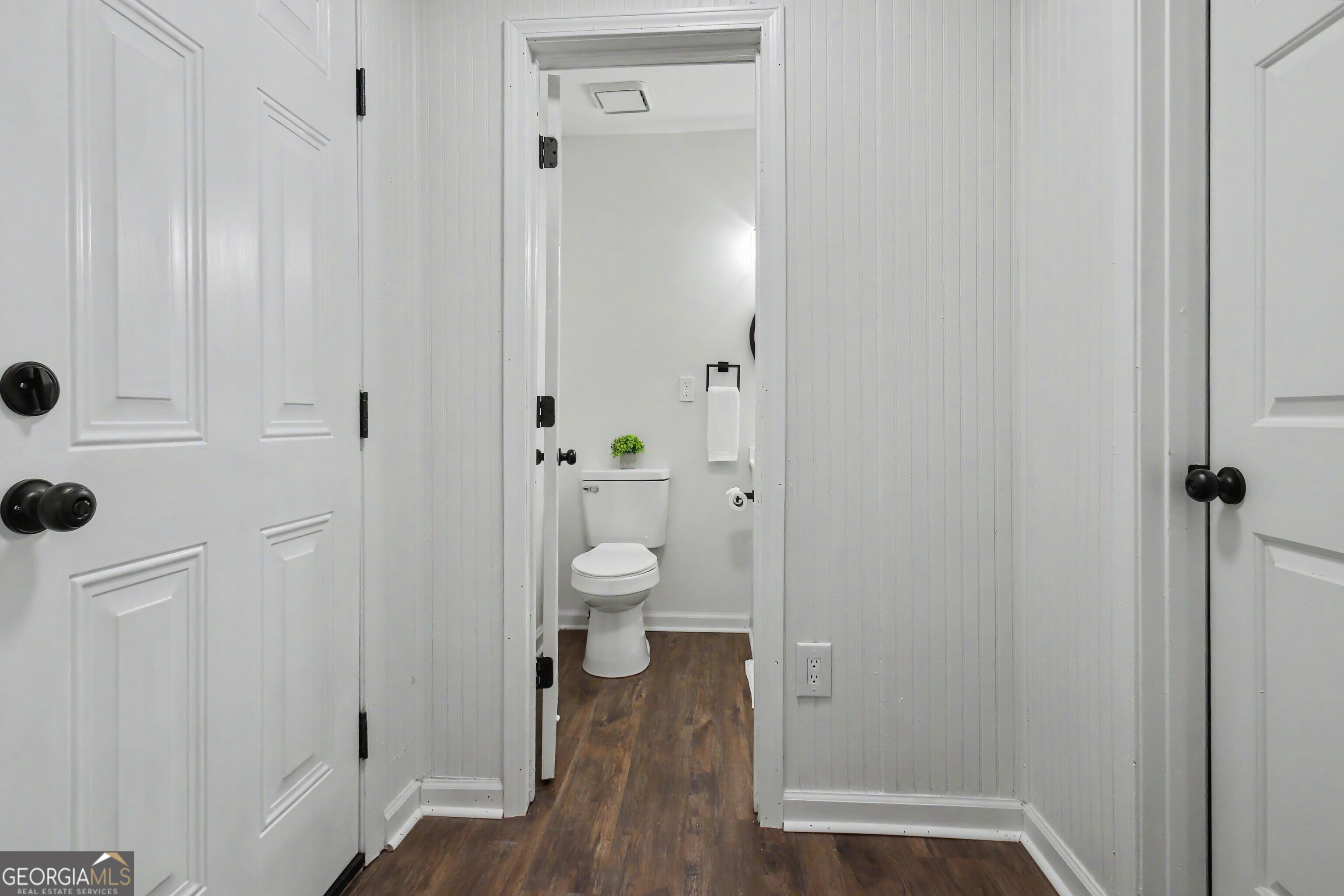 105 Walden Way Property Photo 37