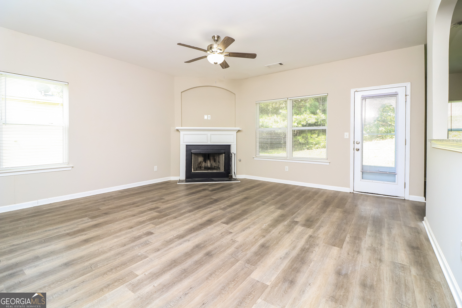 7478 Absinth Drive Property Photo 7
