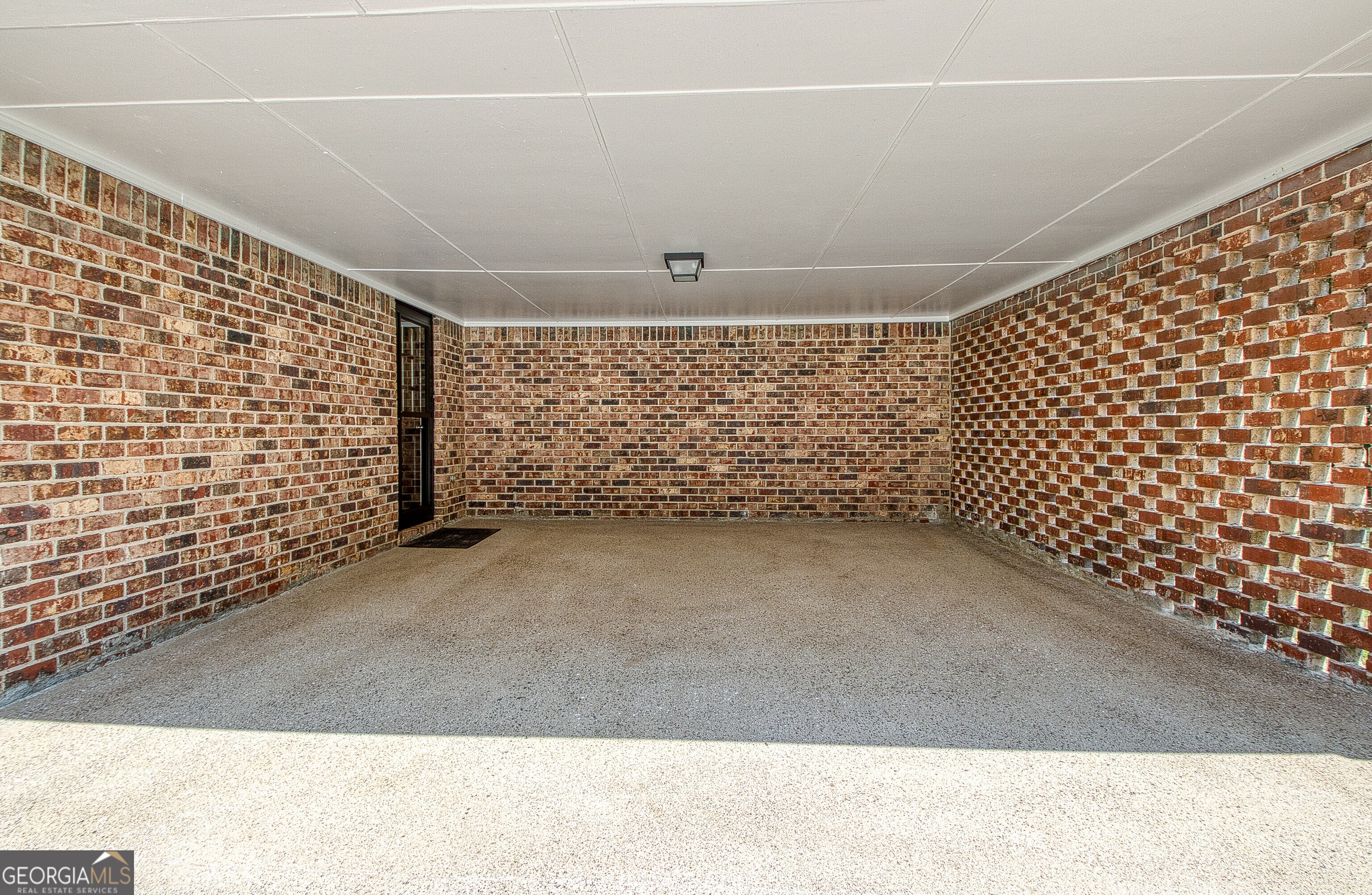 27 Lynhaven Drive Property Photo 6