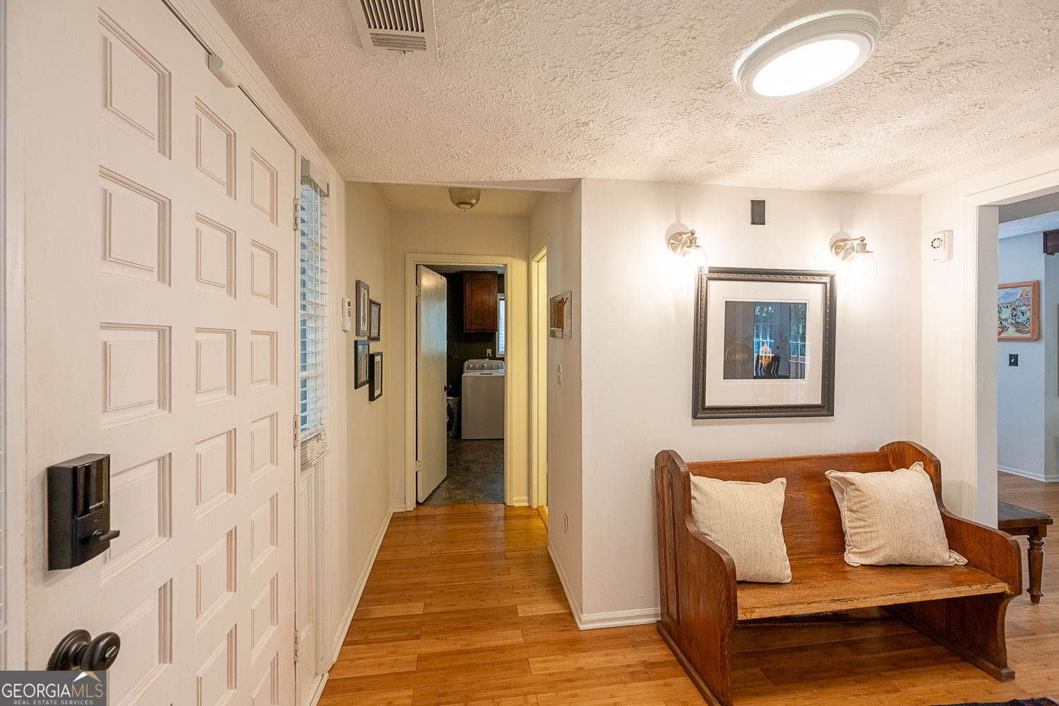 552 Edgefield Drive Property Photo 8