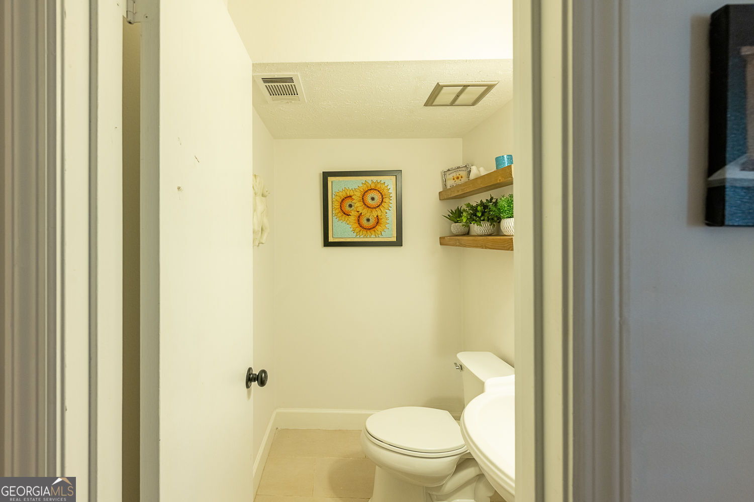 552 Edgefield Drive Property Photo 10