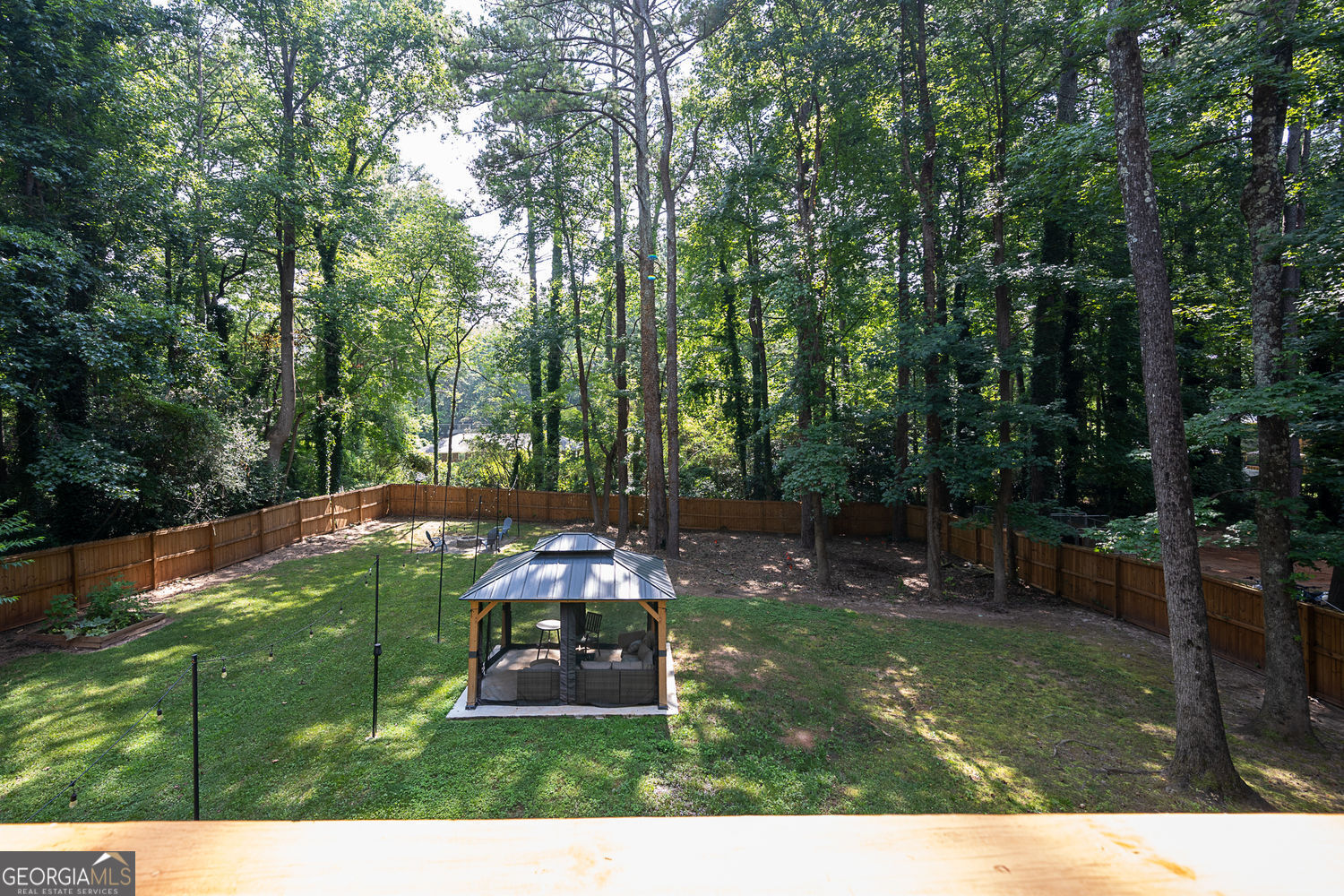 552 Edgefield Drive Property Photo 27