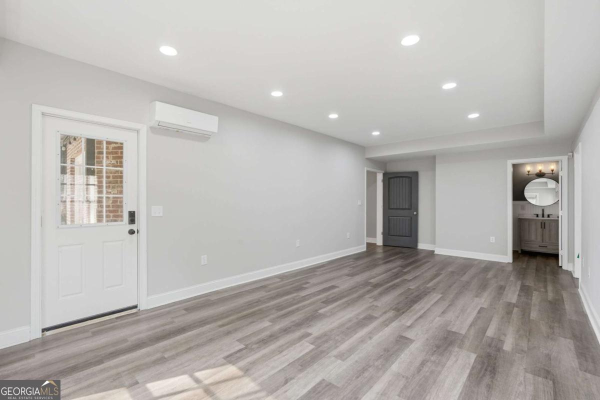 5069 Tarry Glen Drive Property Photo 24