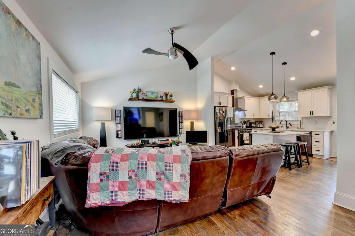 2345 Tilson Road Property Photo 4