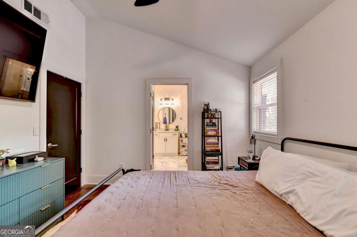 2345 Tilson Road Property Photo 10