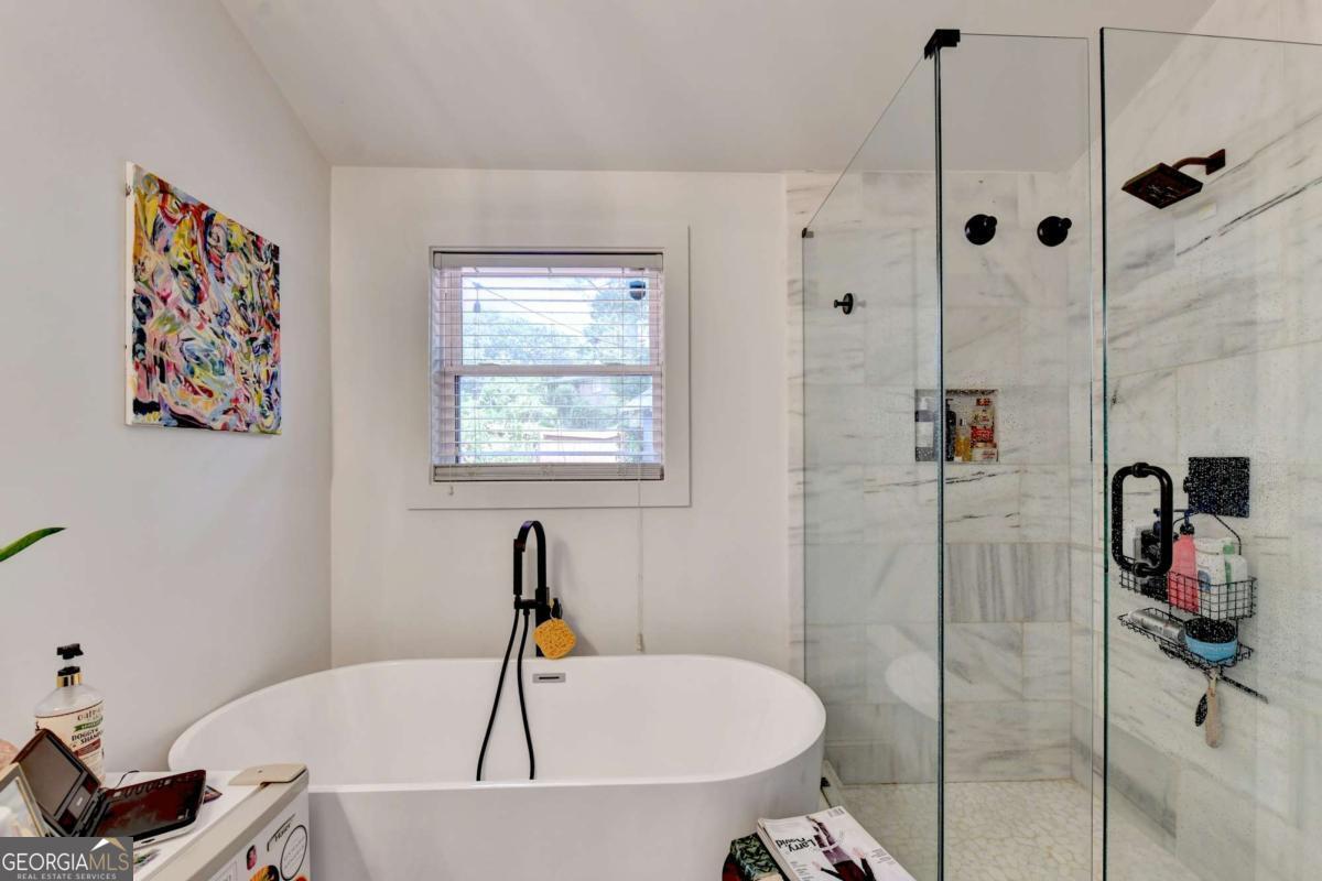 2345 Tilson Road Property Photo 12