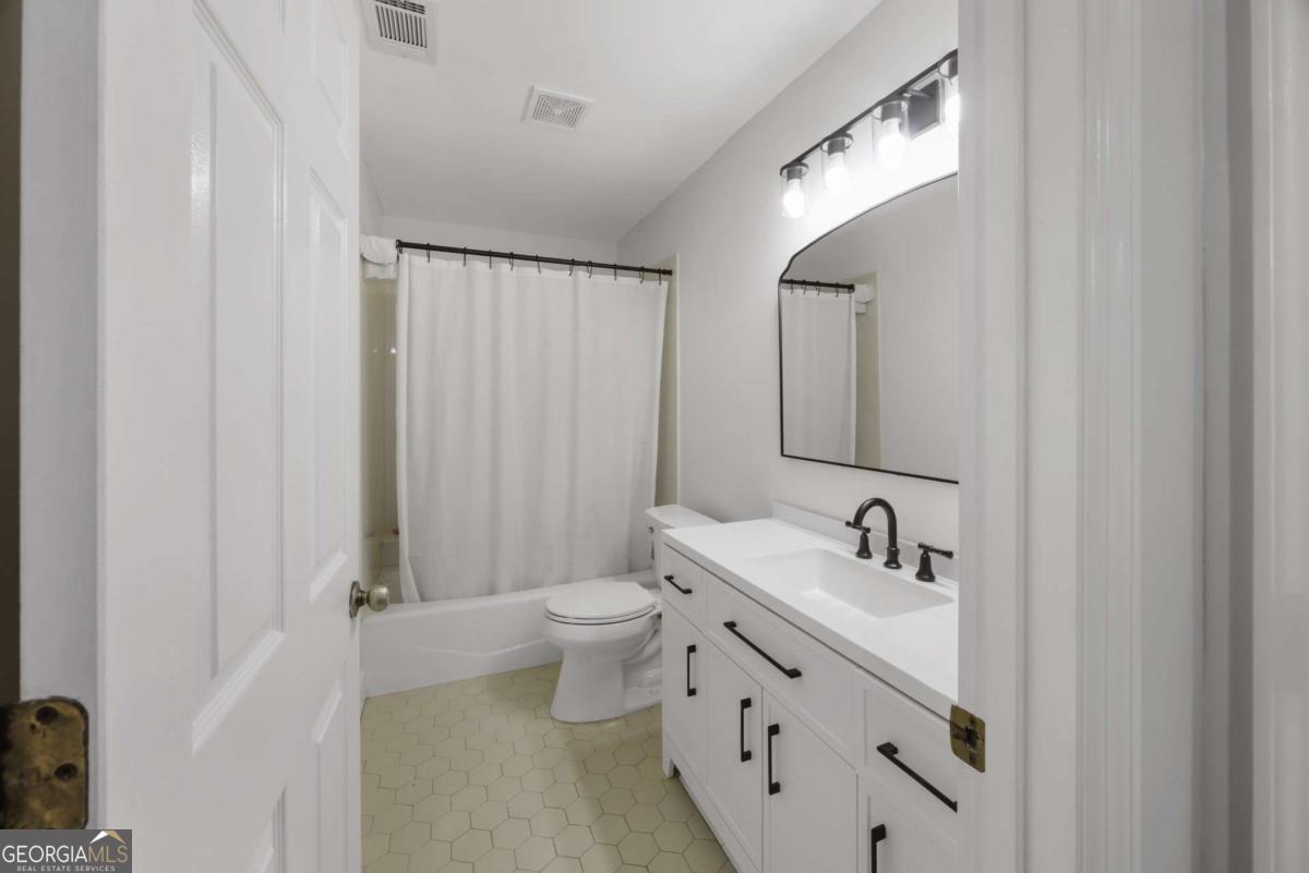 3108 Chapel Hill Road Property Photo 24