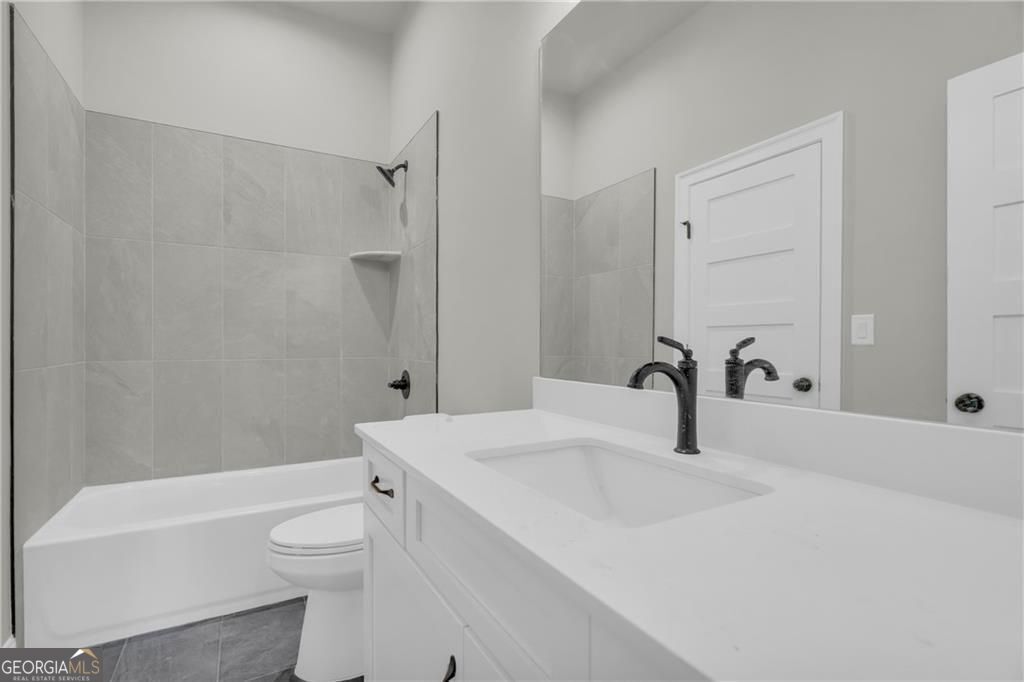 7114 Nightfall Lane Property Photo 28