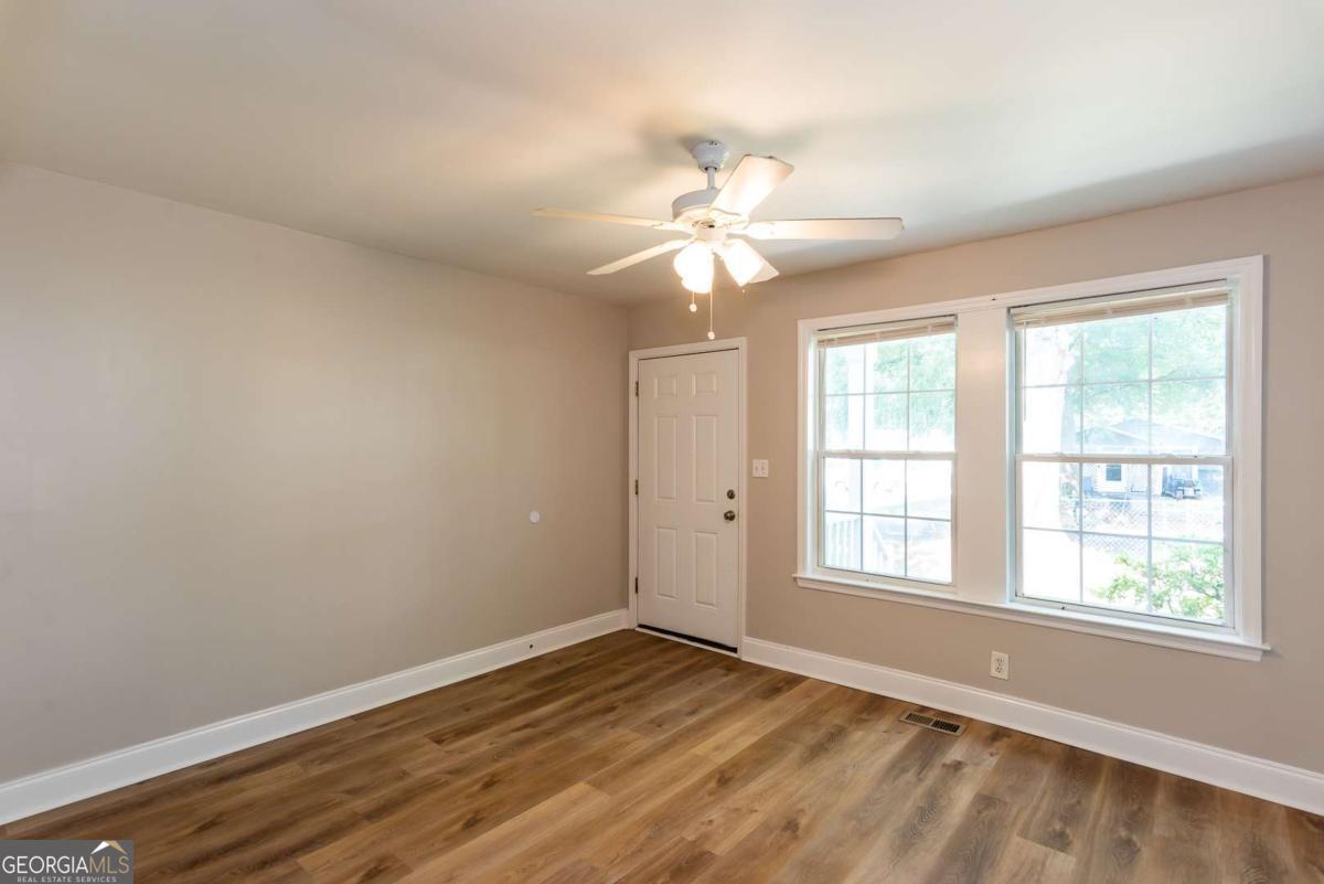 2603 Davenport Street Se Property Photo 7