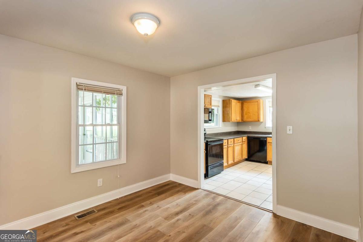 2603 Davenport Street Se Property Photo 11