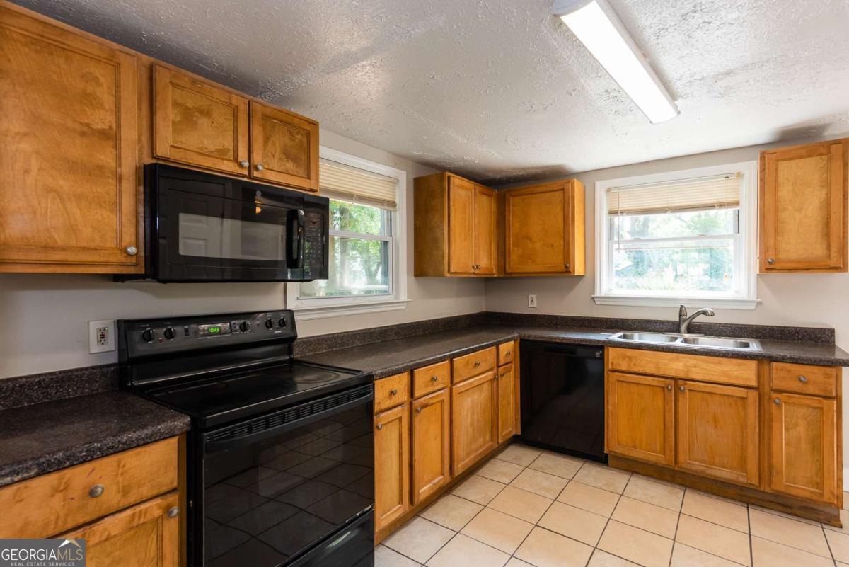 2603 Davenport Street Se Property Photo 12