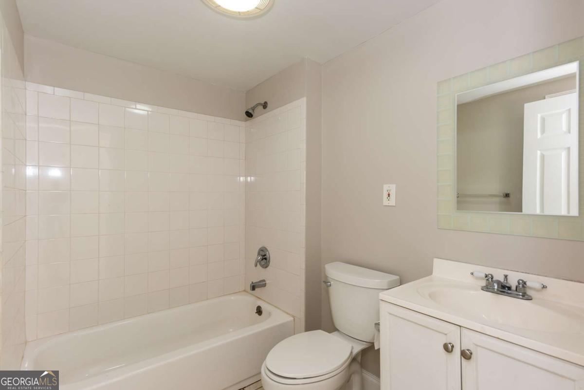 2603 Davenport Street Se Property Photo 15