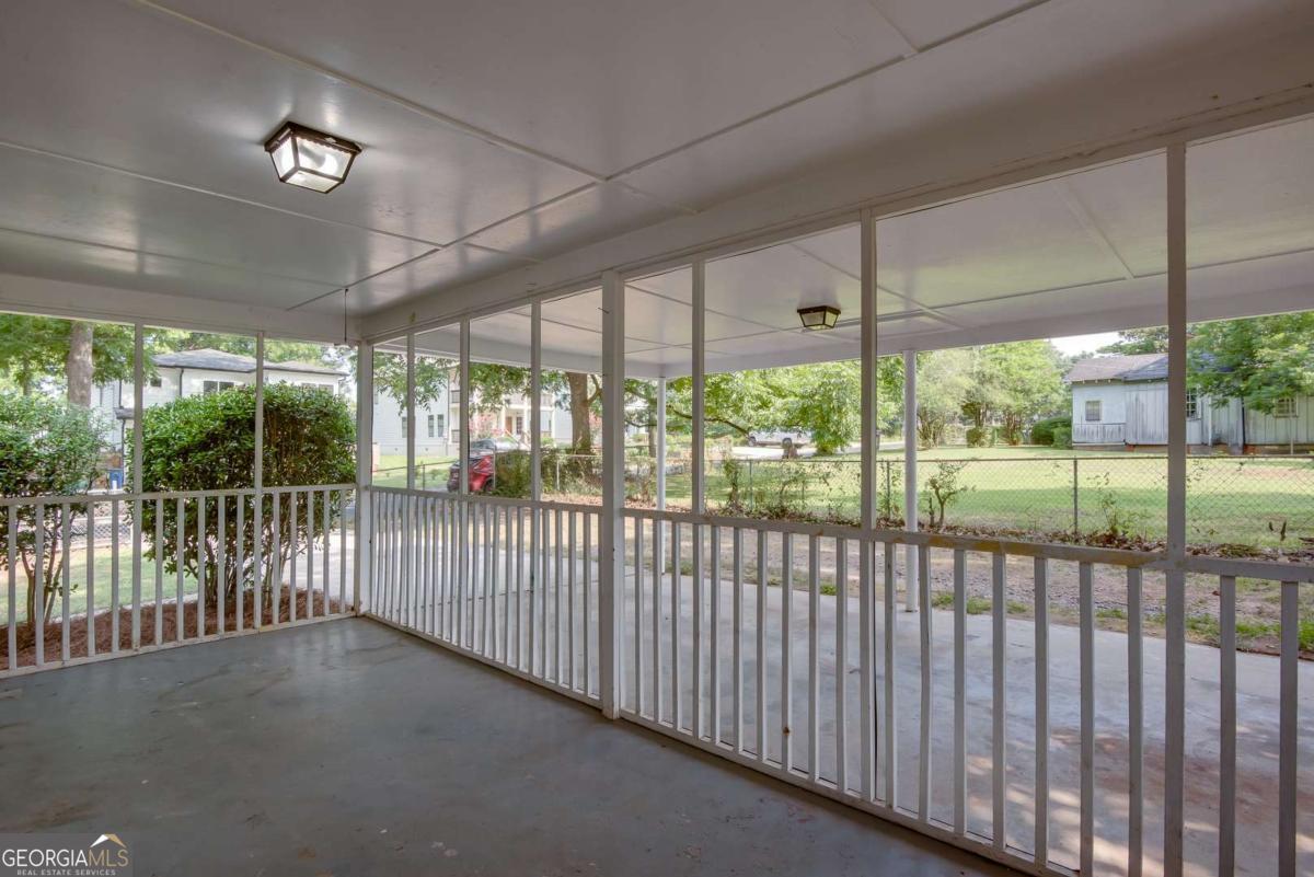 2603 Davenport Street Se Property Photo 26