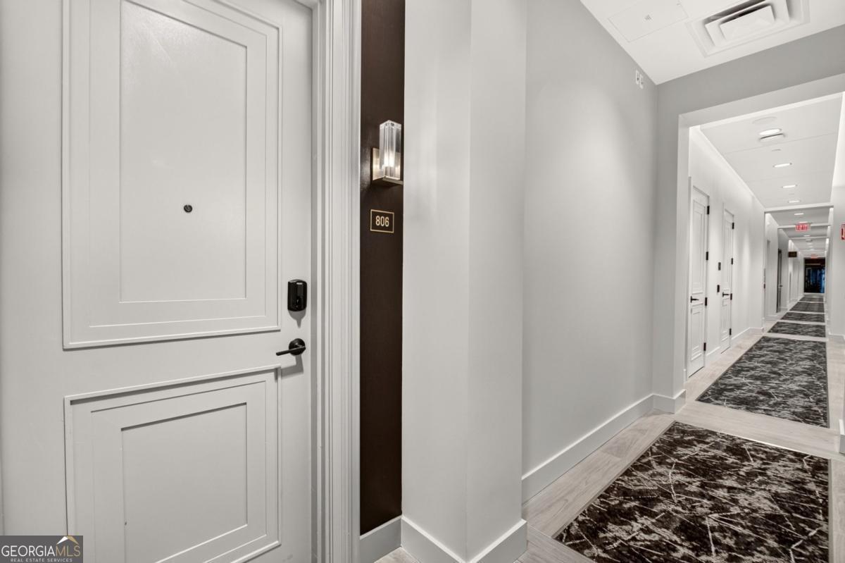 40 12th Street Ne # 806 Property Photo 1