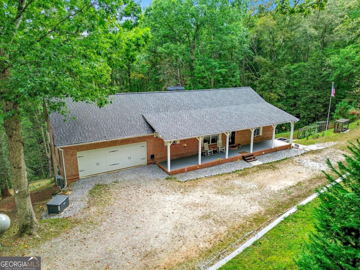 1190 Mill Creek Drive Property Photo 1