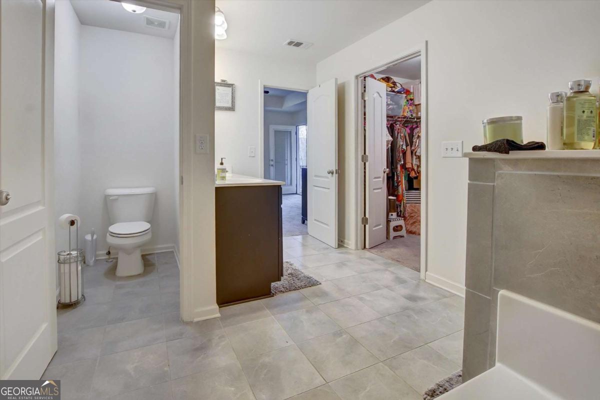 7687 Cabrini Place Property Photo 23