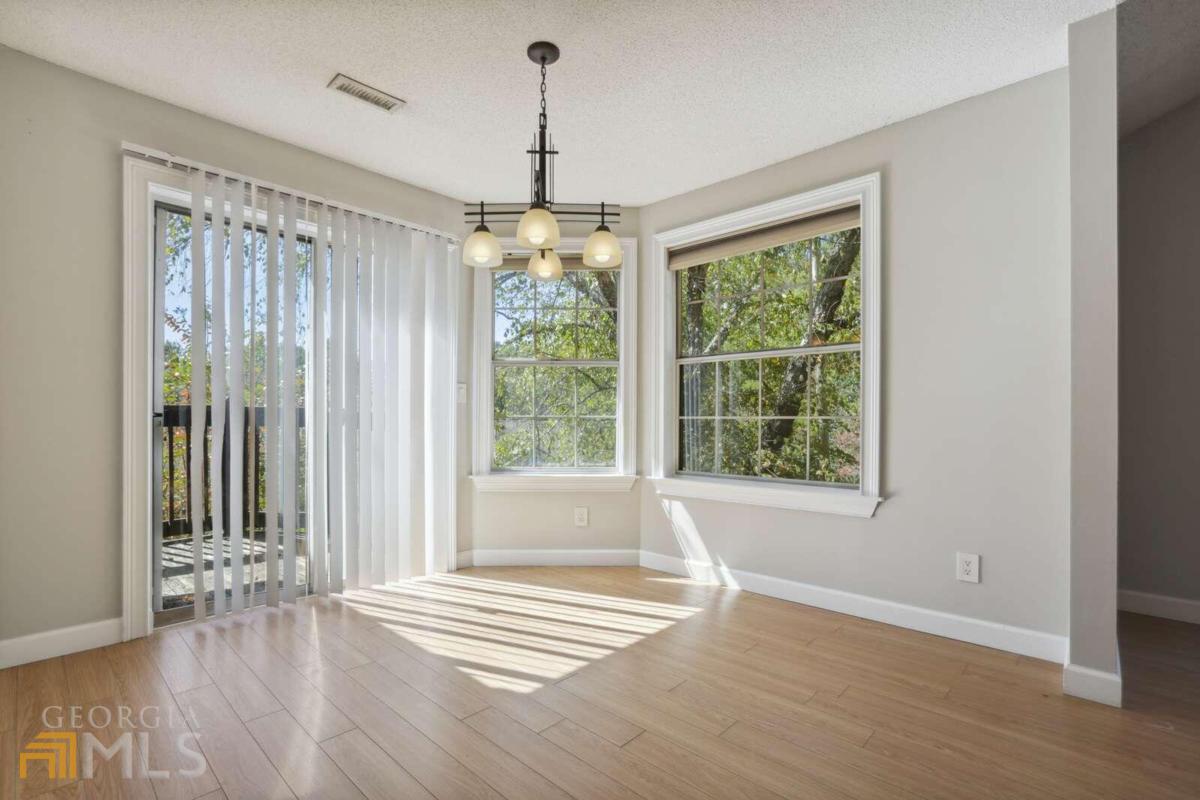 1007 Sandy Lane Drive Property Photo 11