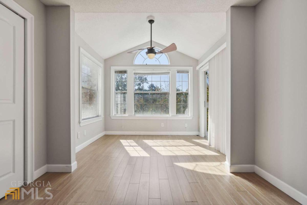 1007 Sandy Lane Drive Property Photo 14