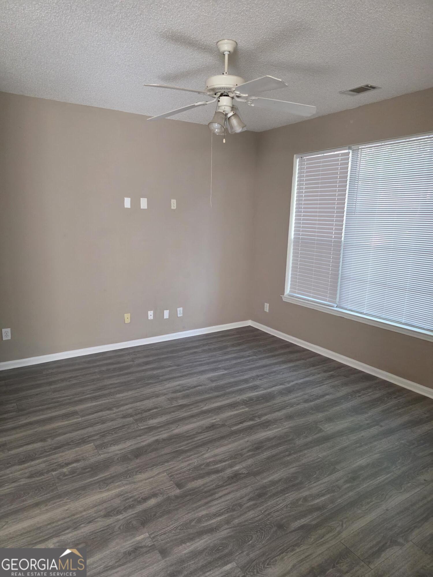2481 Brianna Drive Property Photo 3