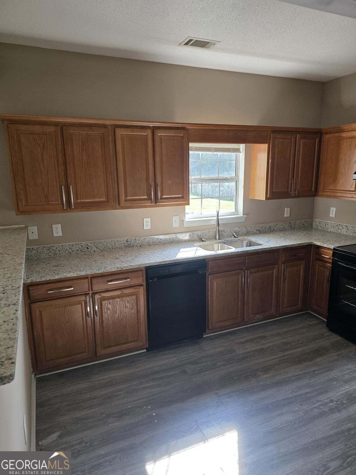 2481 Brianna Drive Property Photo 8