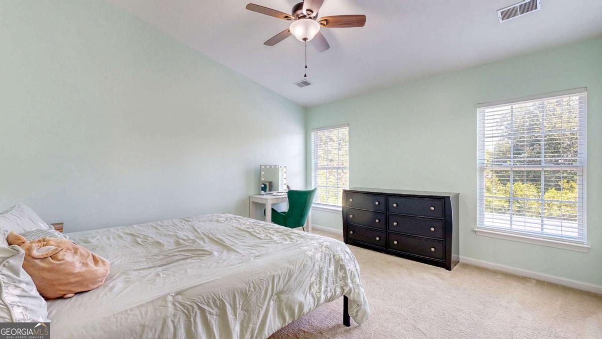 37 Hamilton Grove Drive Property Photo 13