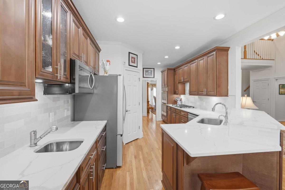 3725 Ridgeway Terrace Property Photo 15