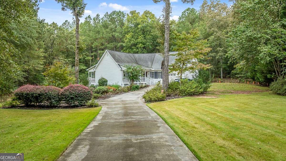 1011 H D Atha Road Property Photo 4