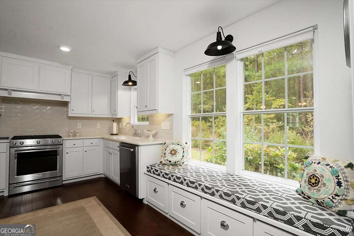 1011 H D Atha Road Property Photo 10